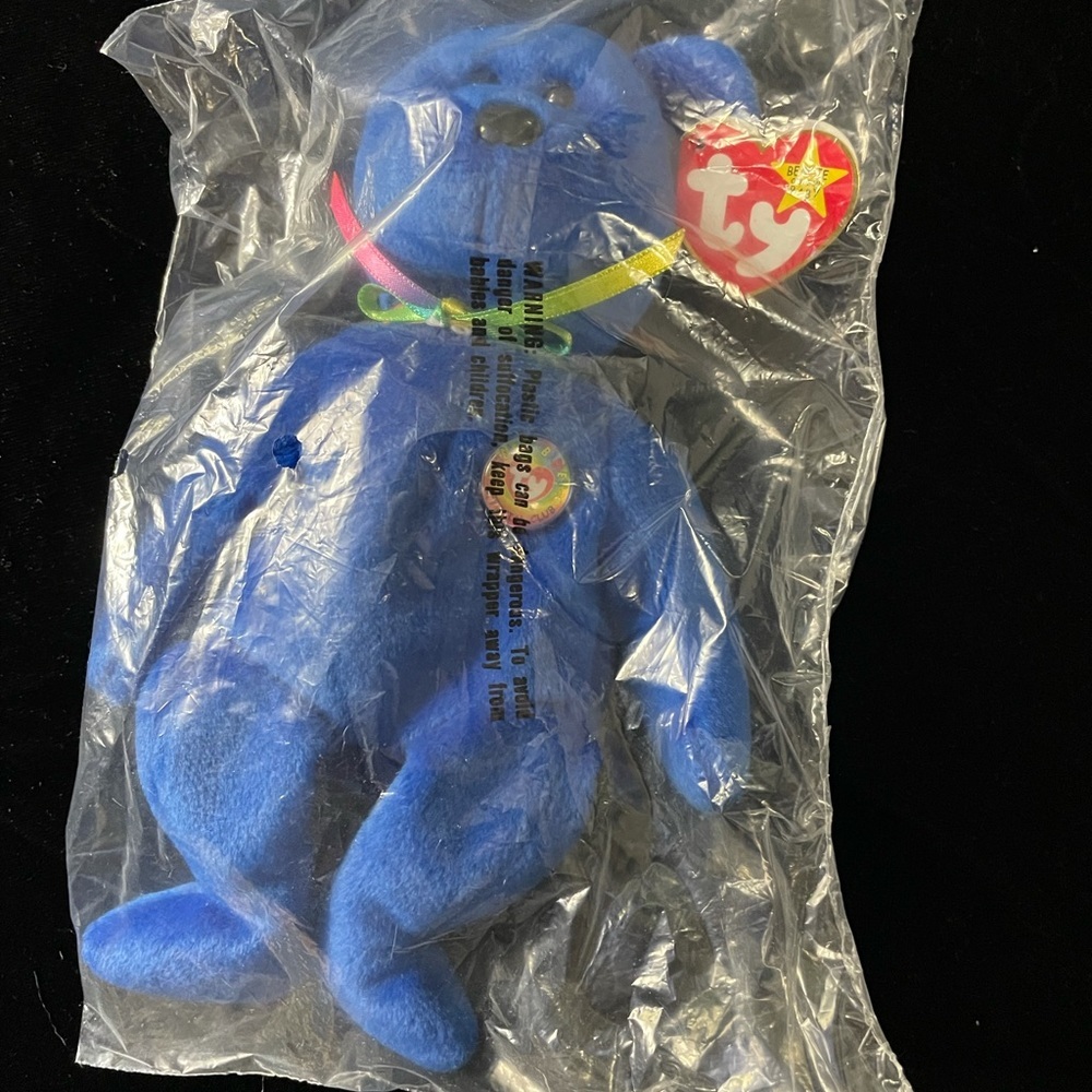 Clubby Beanie Baby still sealed in original bag